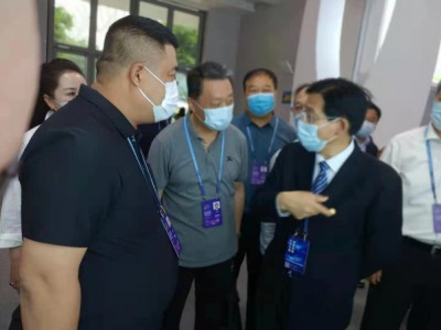 走進(jìn)西部，洽談未來